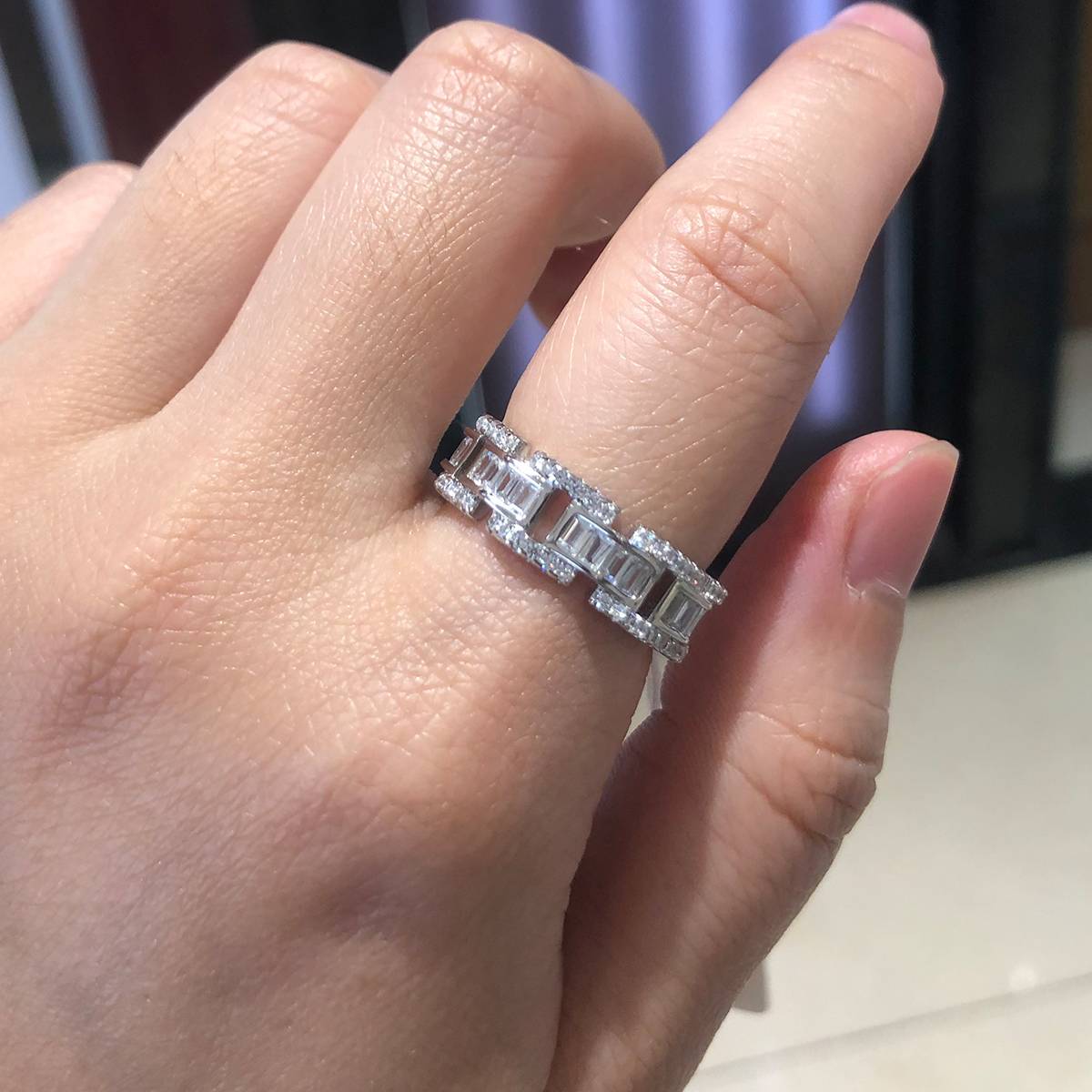 T-shaped S925 silver plated platinum women's ring custom selection with Moissanite 2.4ct accessory stone